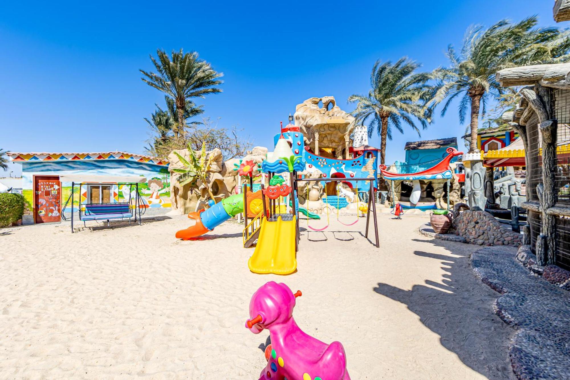 Seagull Beach Resort - Families And Couples Only Hurghada Exterior photo